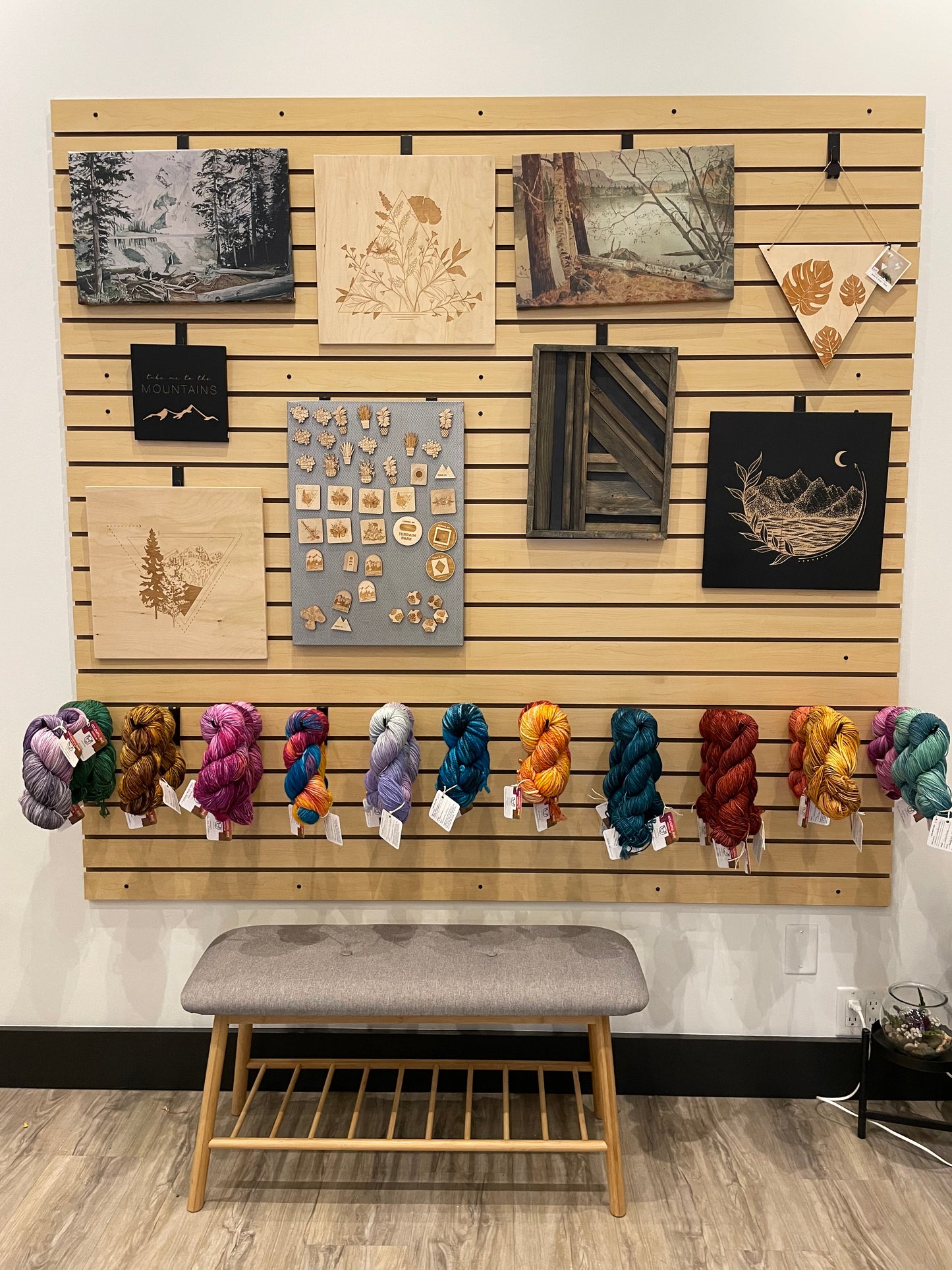 Colorful Ewe-Merino Yarn